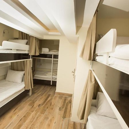Honey Hostel Istanbul Ngoại thất bức ảnh